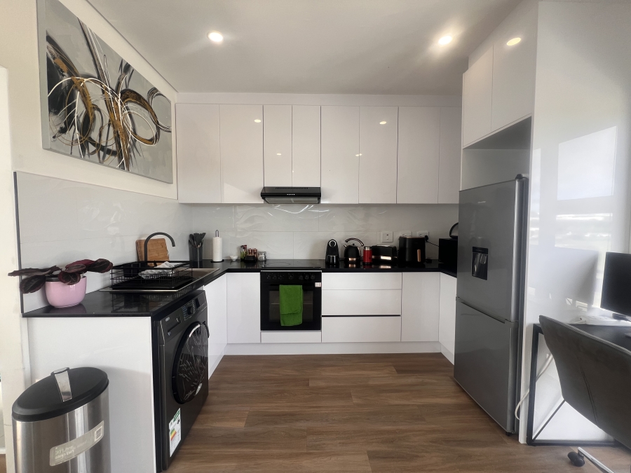 To Let 1 Bedroom Property for Rent in Sandown Estate Western Cape